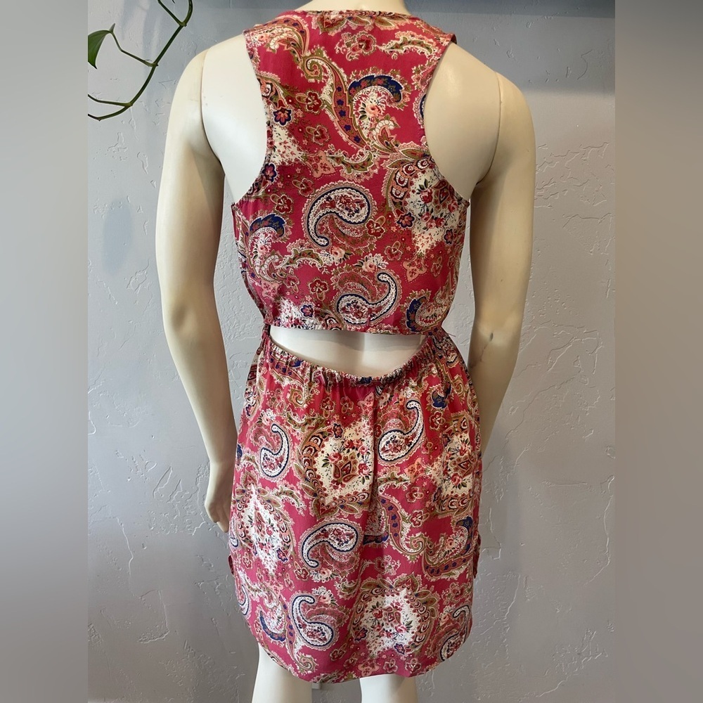 Women’s 100% silk coral Paisley Cutout Dress size S